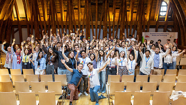 Group photo of the participants