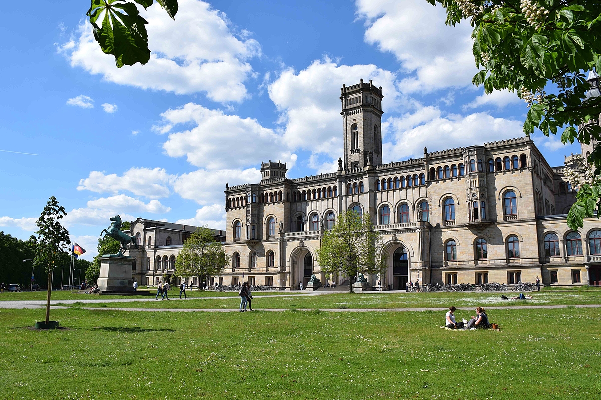 Coming To Hannover – Leibniz University Hannover